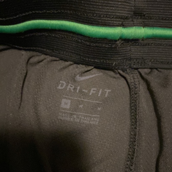 Nike Dri Fit Elite - Picture 4 of 5